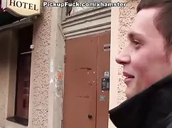 男性的阴茎变厚的黑发女性交 护送
